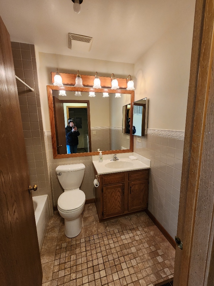 669 Catherine Court Unit: L-B