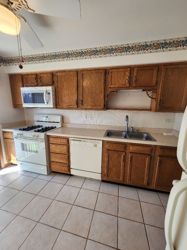 669 Catherine Court Unit: L-B