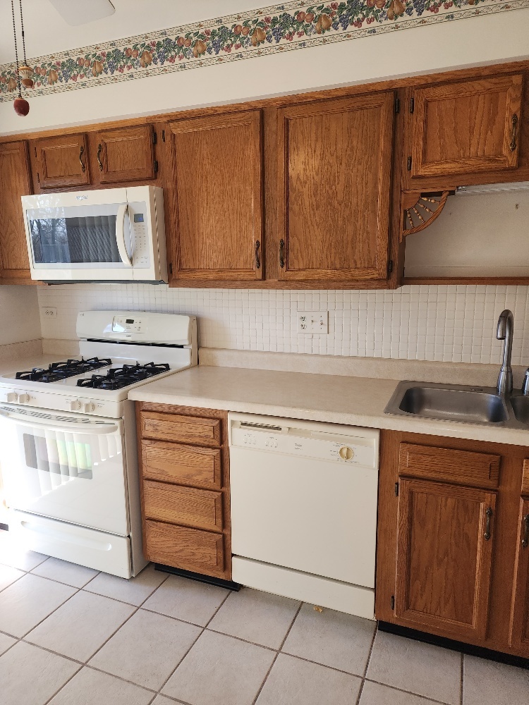 669 Catherine Court Unit: L-B