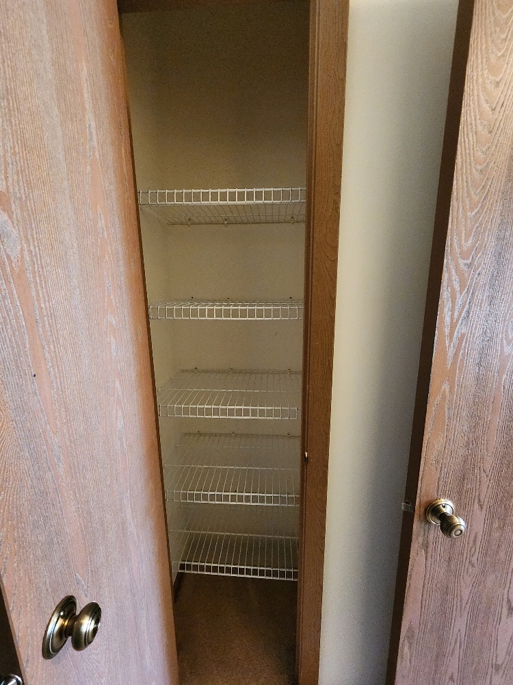 669 Catherine Court Unit: L-B