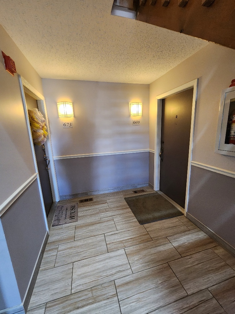 669 Catherine Court Unit: L-B