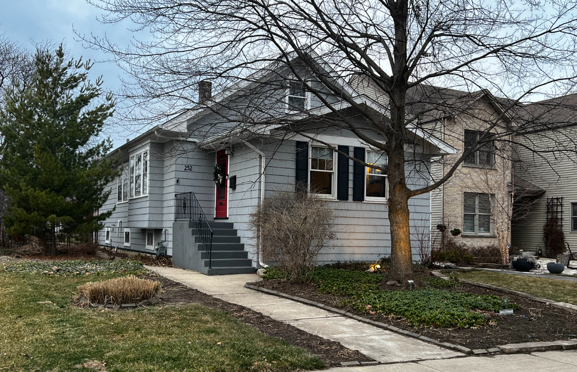 252 N Illinois Street