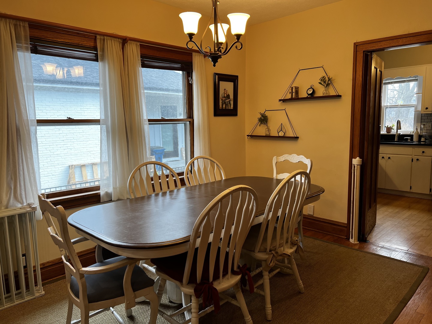 252 N Illinois Street