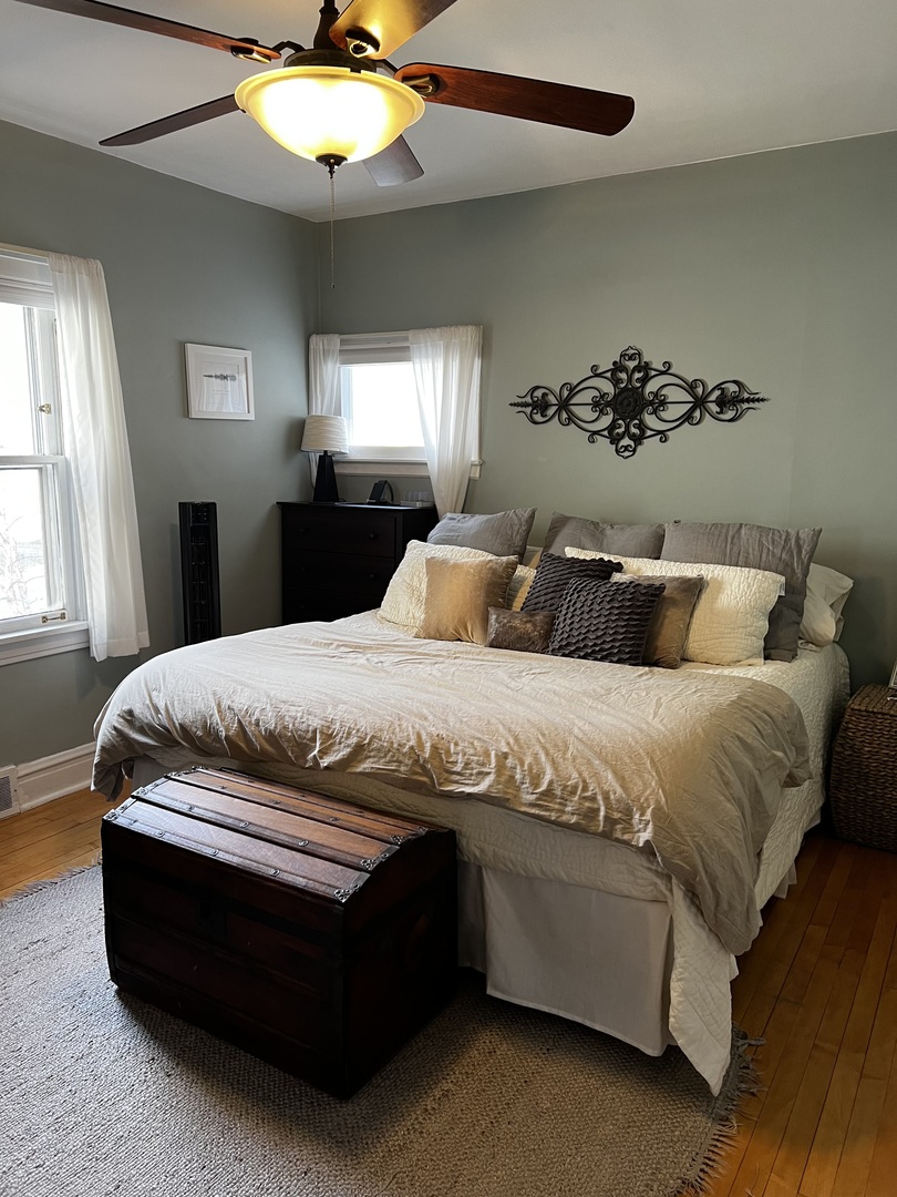 252 N Illinois Street