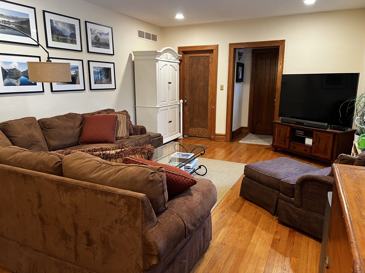 252 N Illinois Street