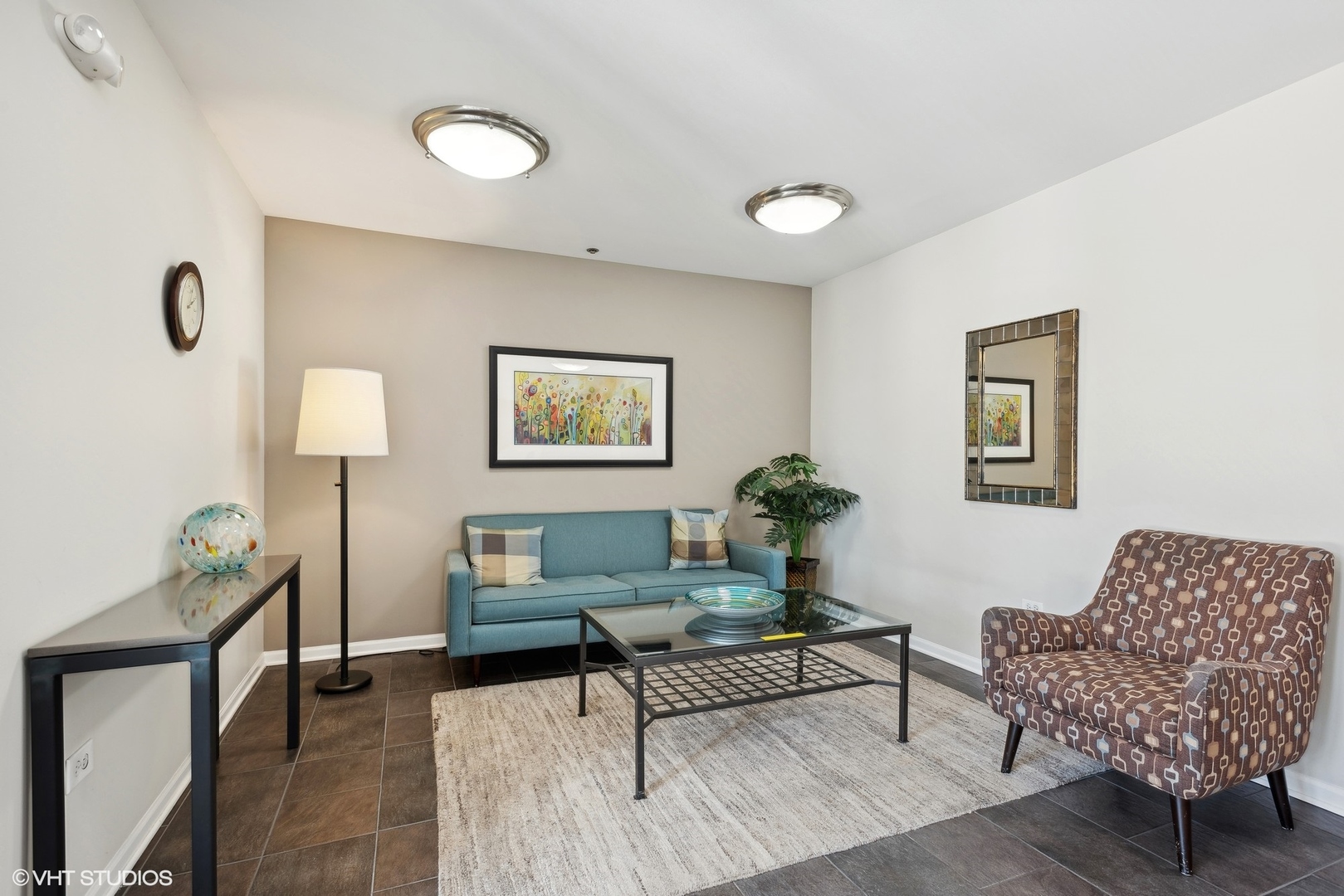 135 S York Street Unit: 514