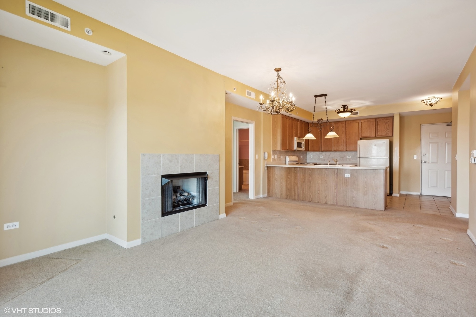 135 S York Street Unit: 514