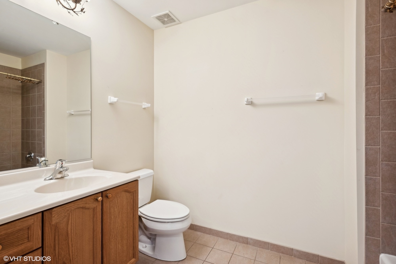135 S York Street Unit: 514