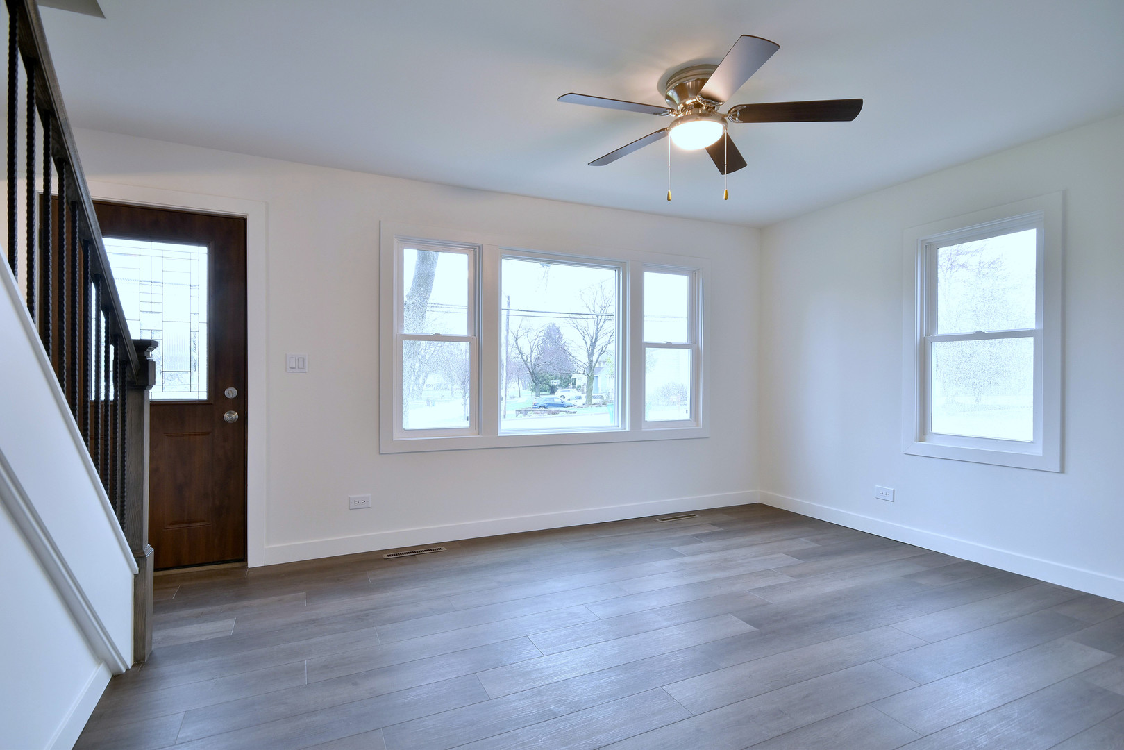 601 E Prairie Avenue