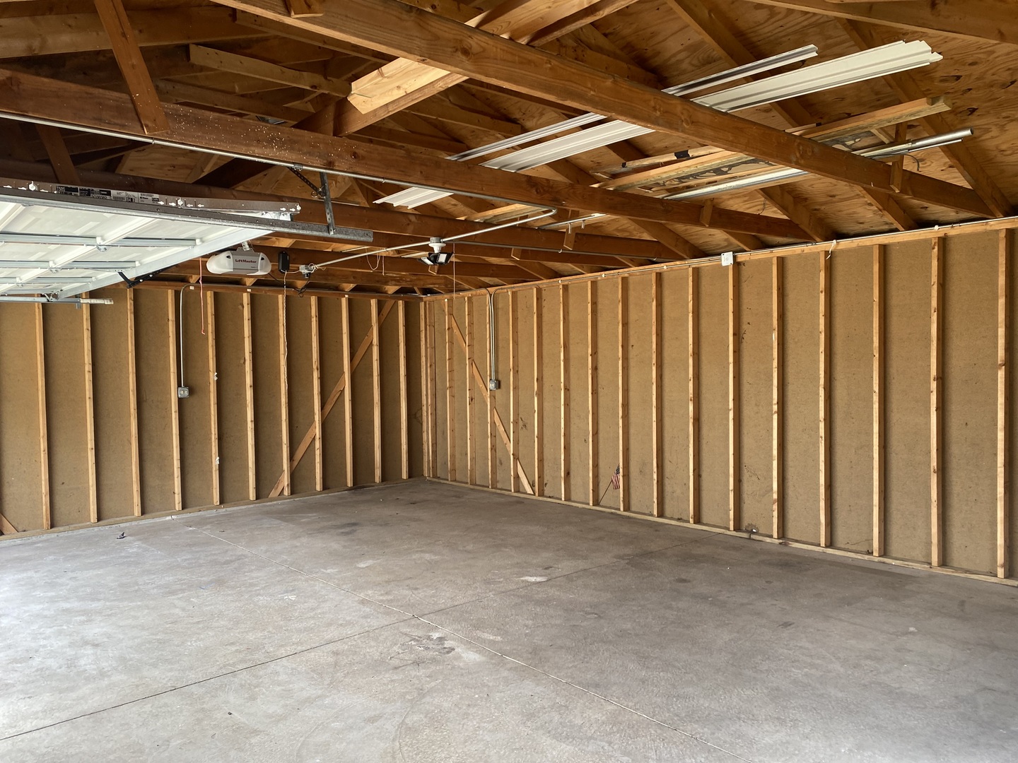 601 E Prairie Avenue