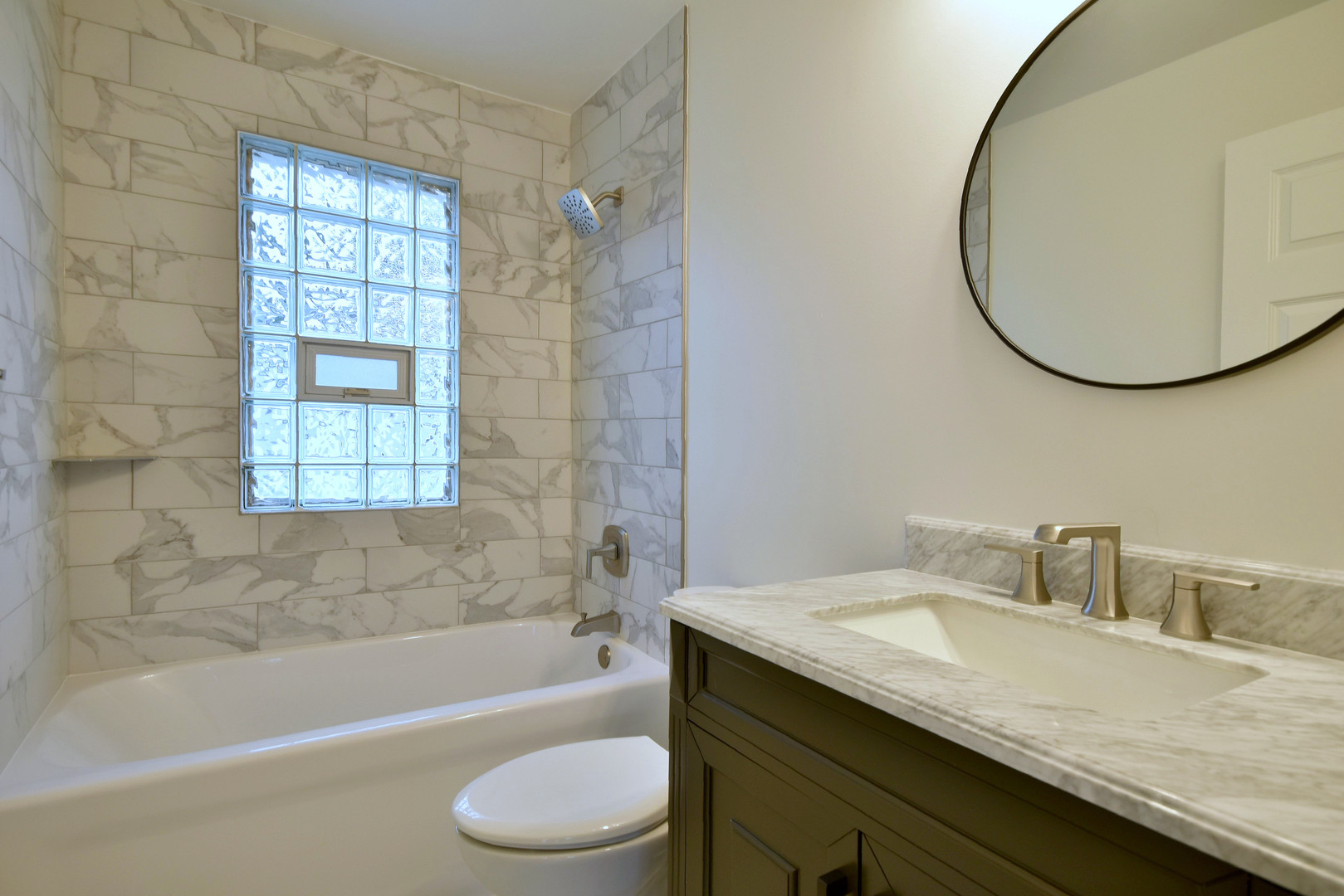 601 E Prairie Avenue