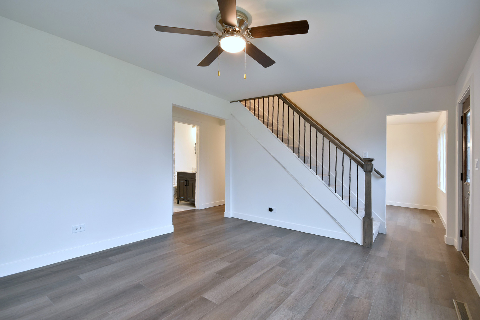 601 E Prairie Avenue