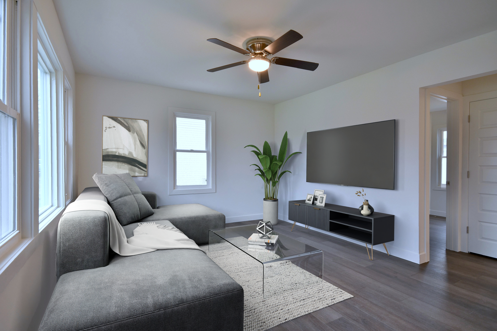 601 E Prairie Avenue