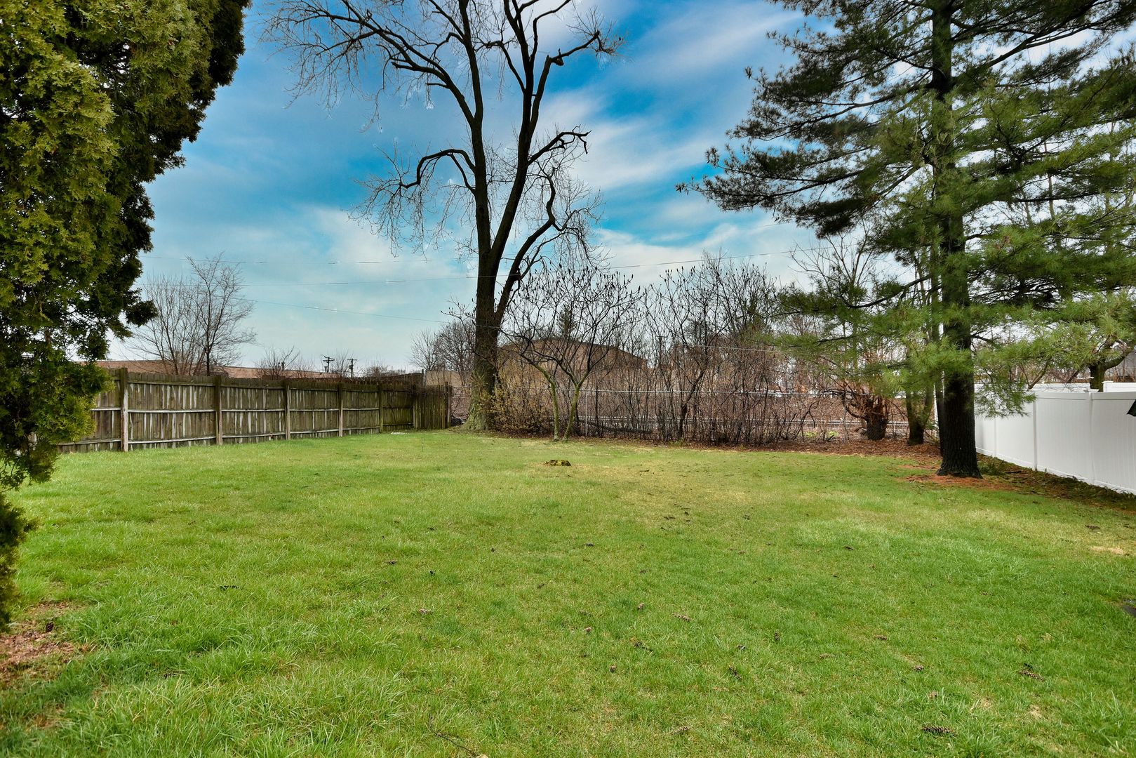 601 E Prairie Avenue