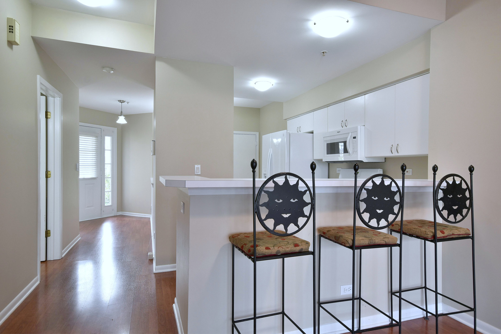 1134 E Addison Avenue