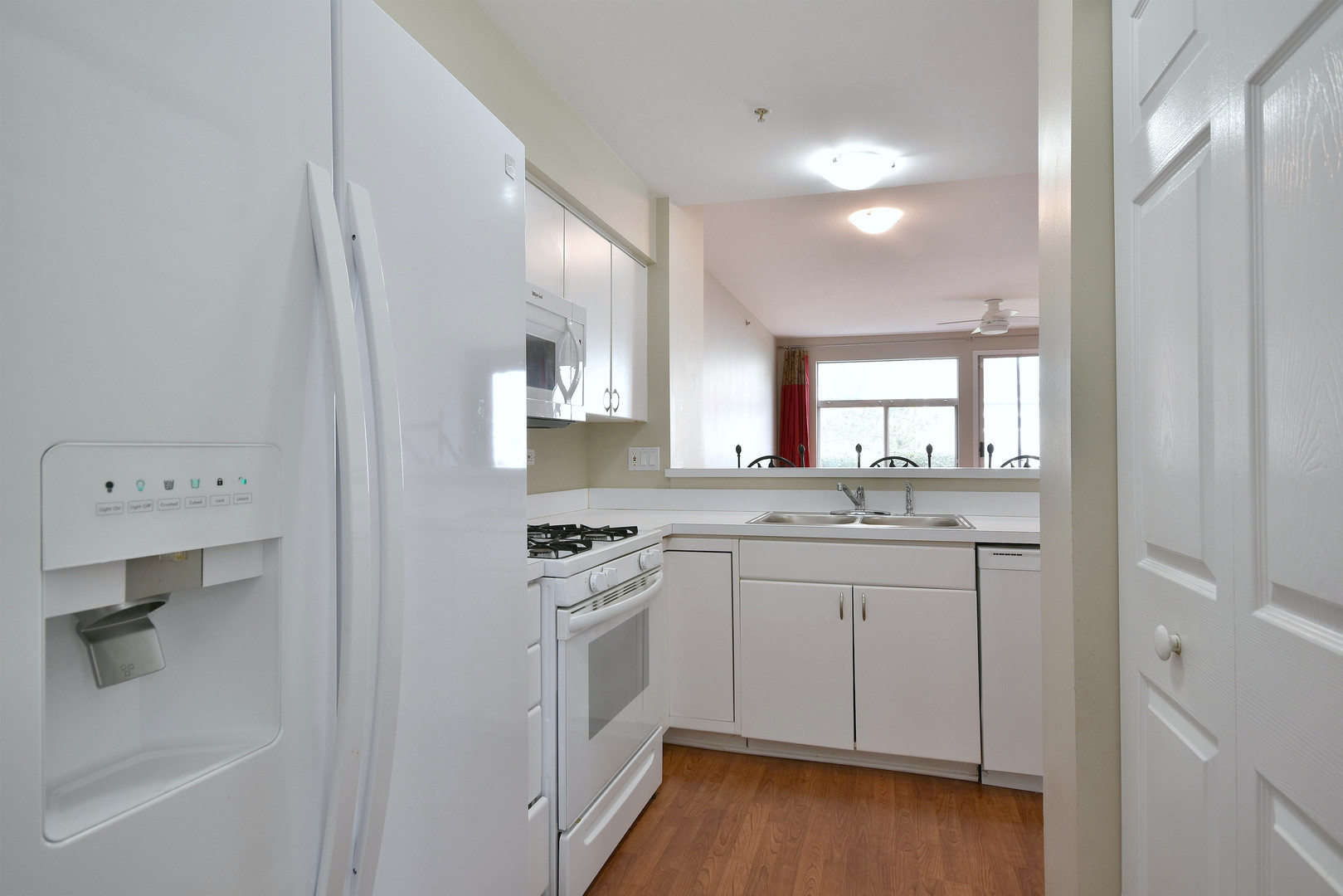 1134 E Addison Avenue