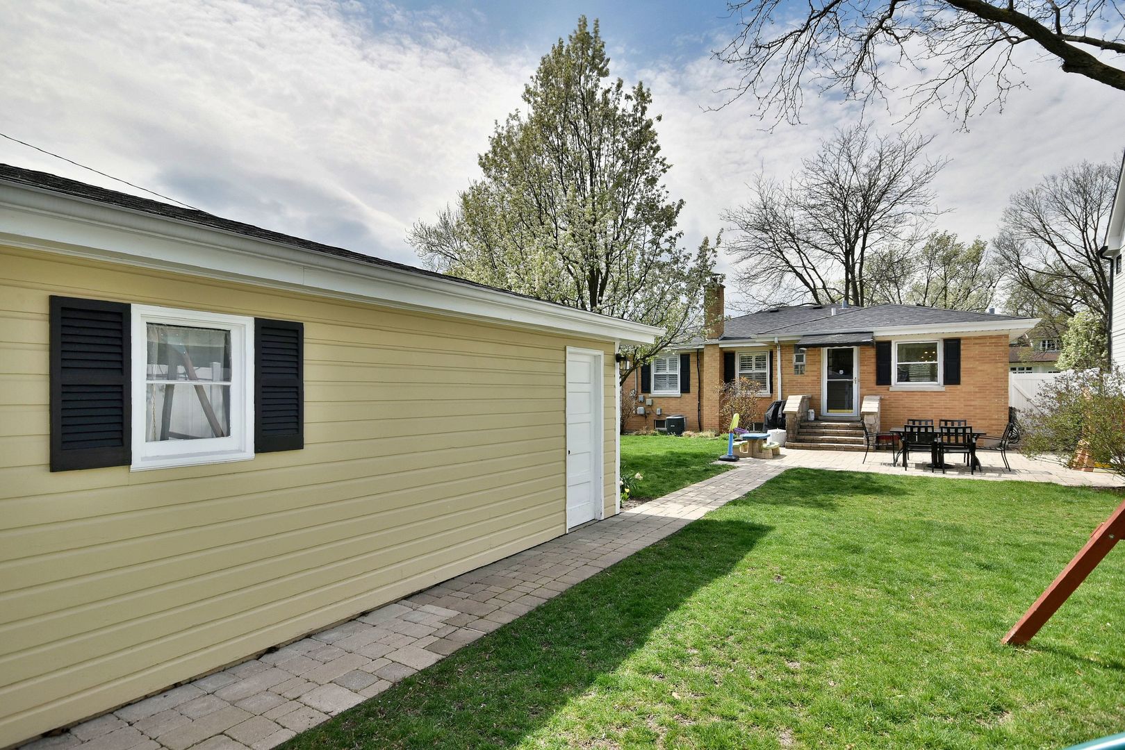 247 N Evergreen Avenue