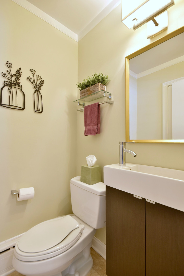 247 N Evergreen Avenue