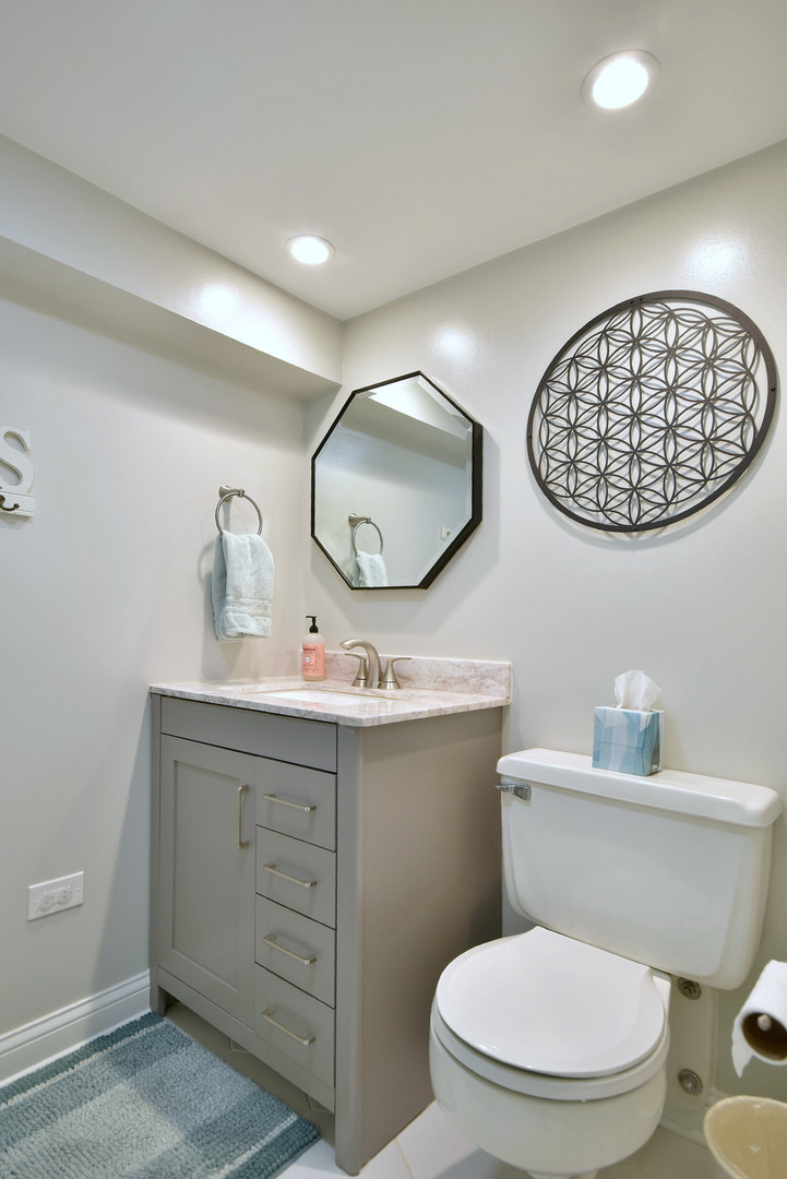 247 N Evergreen Avenue