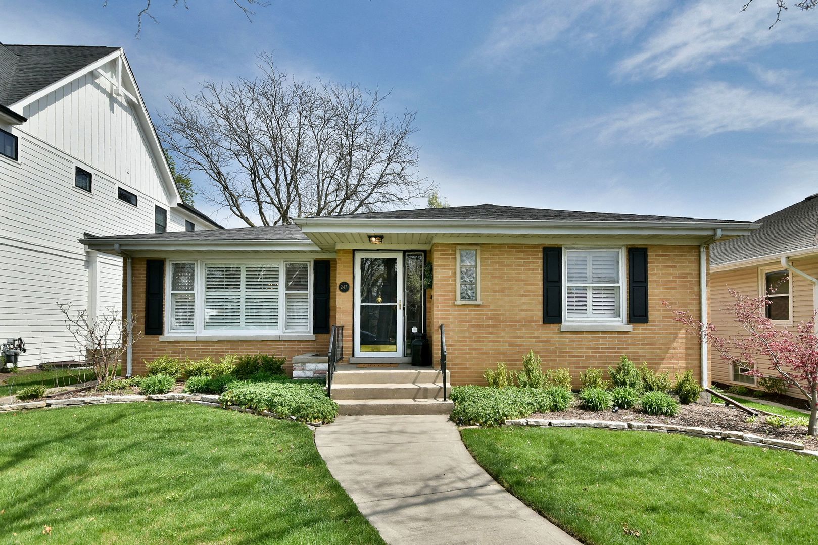 247 N Evergreen Avenue