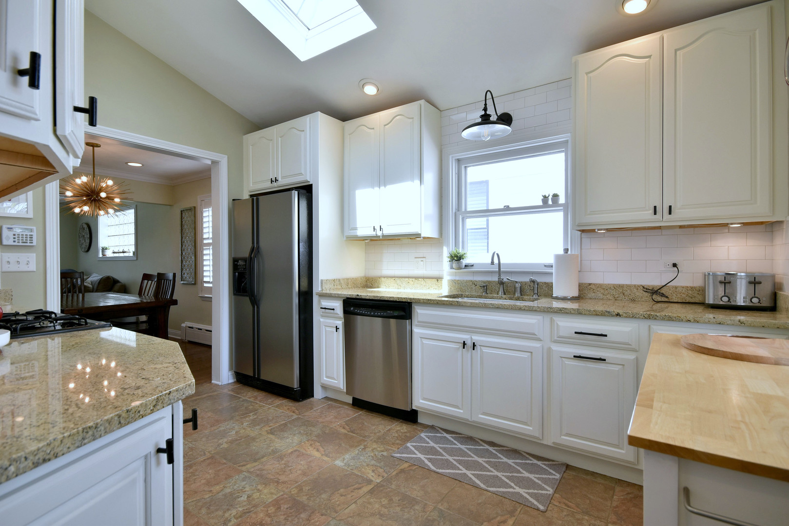 247 N Evergreen Avenue