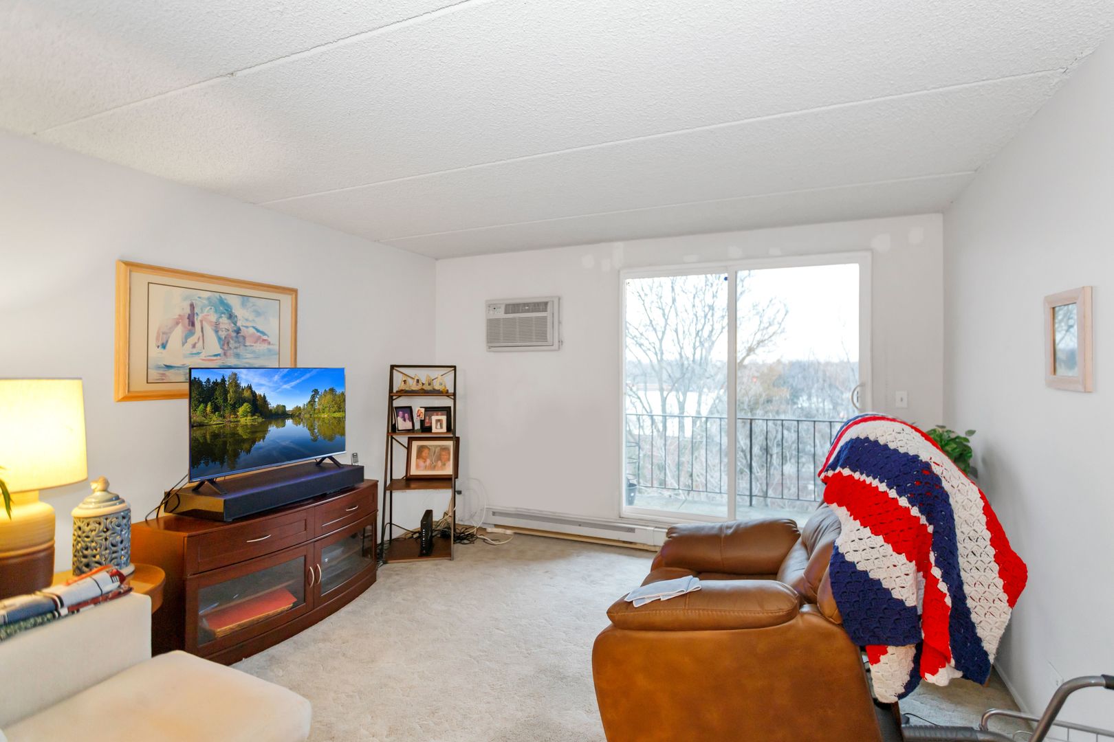 255 S West Avenue Unit: 505