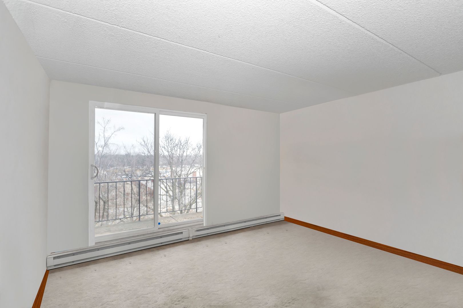 255 S West Avenue Unit: 505