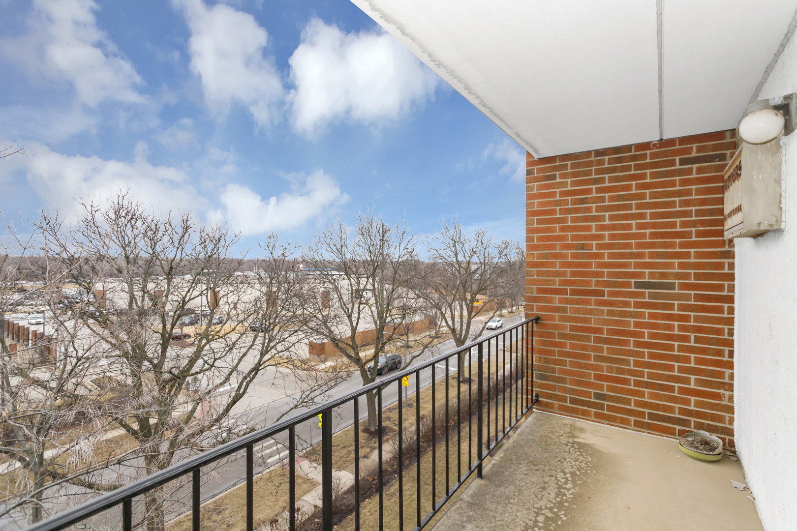 255 S West Avenue Unit: 505