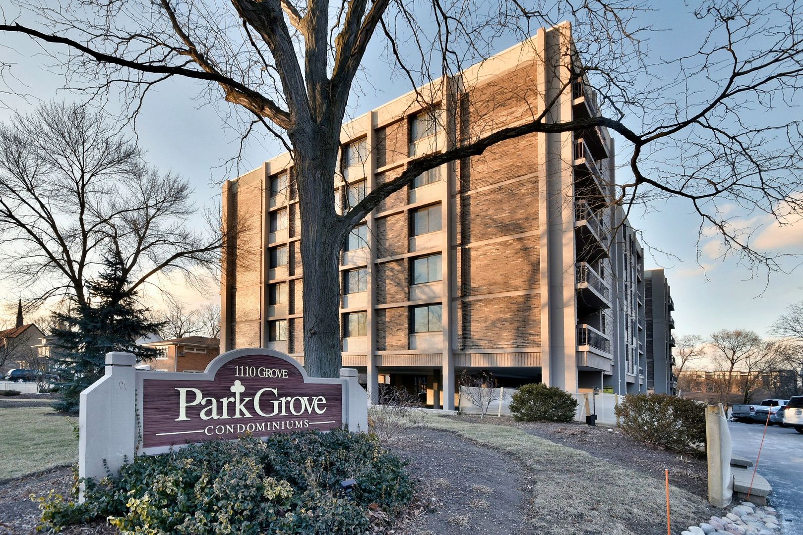 1110 Grove Street Unit: 2K