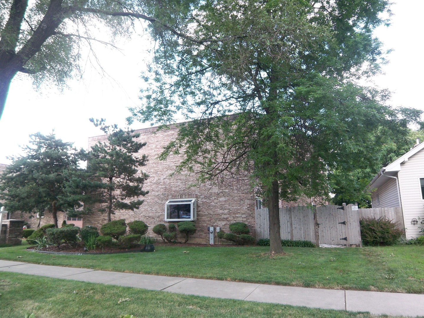 479 N Addison Avenue Unit: D