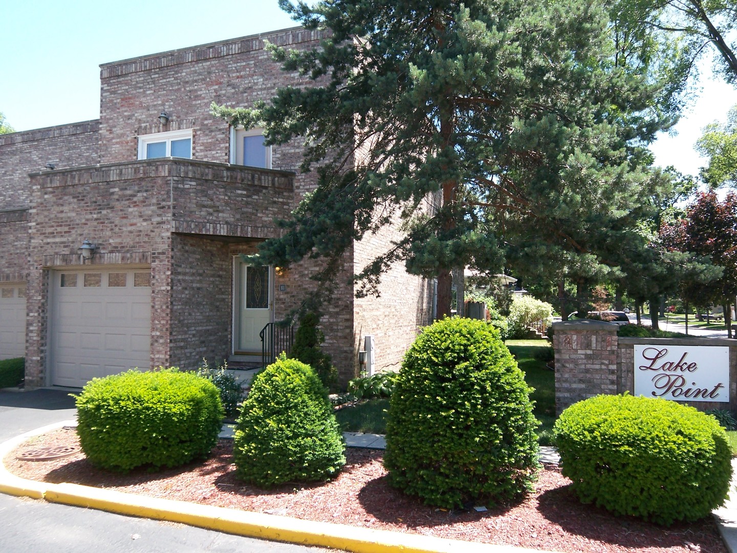 479 N Addison Avenue Unit: D