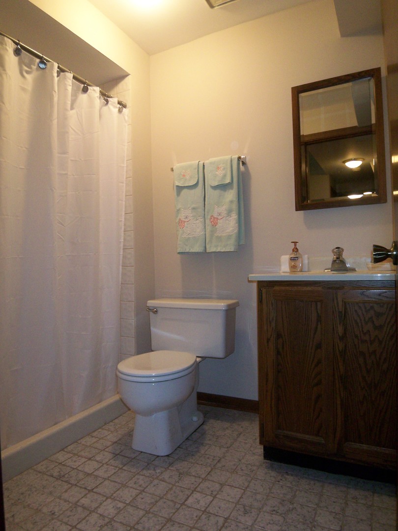 479 N Addison Avenue Unit: D