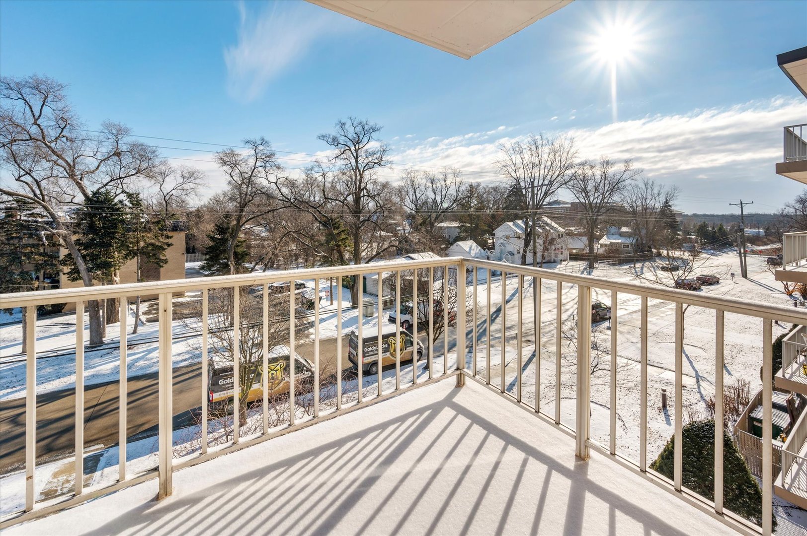 100 W Butterfield Road Unit: 412N