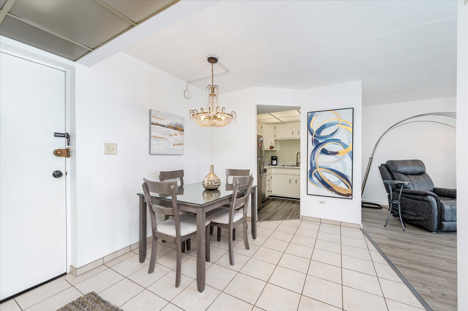 100 W Butterfield Road Unit: 412N