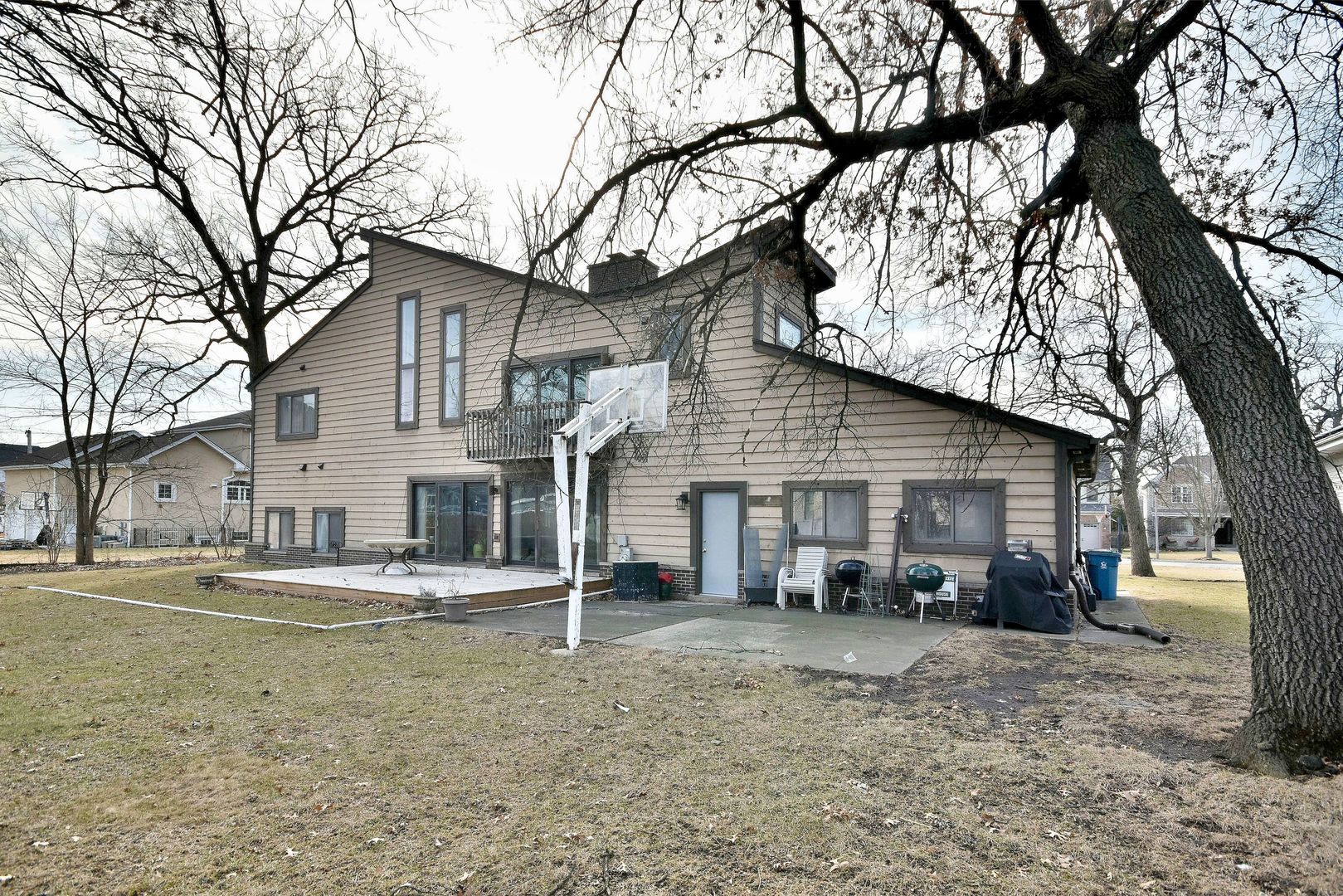 253 N Bonnie Brae Avenue