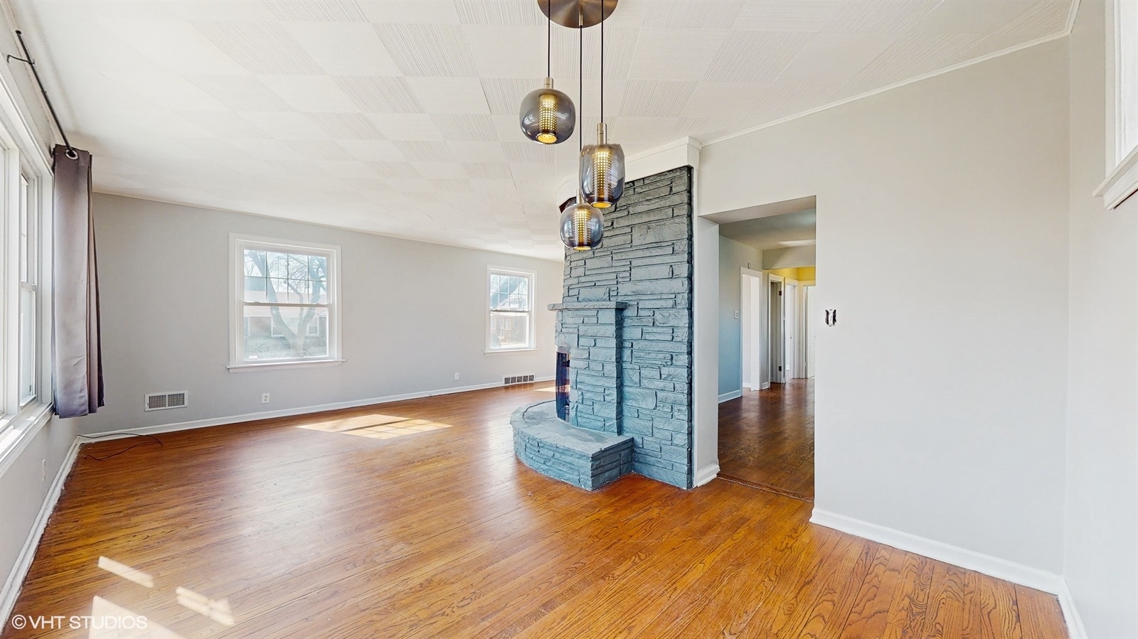 302 N Lind Avenue
