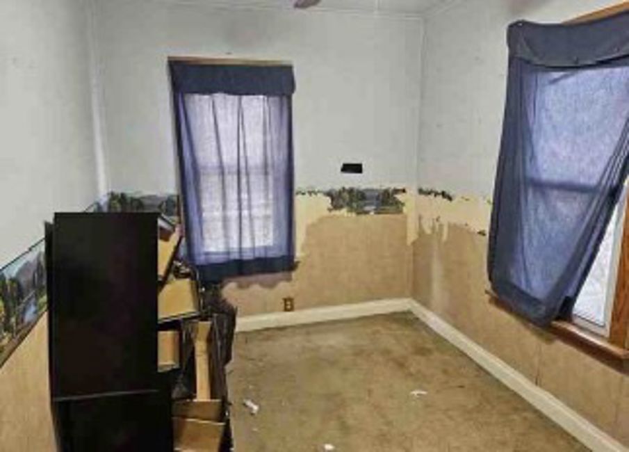 9016 Southview Avenue