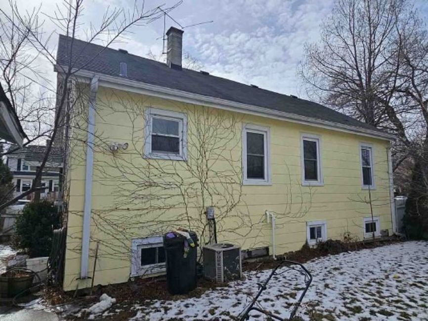 9016 Southview Avenue