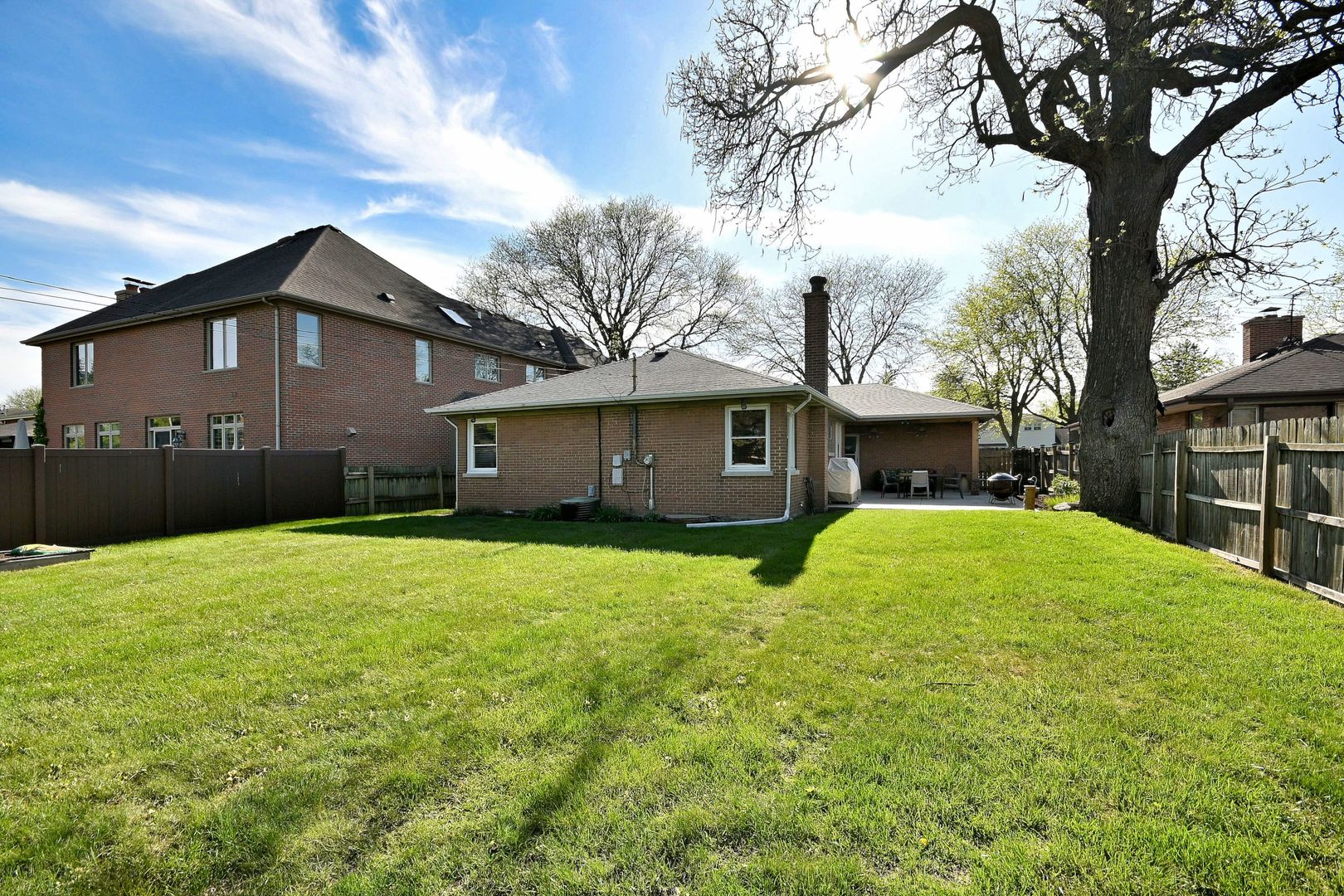 125 S Poplar Avenue