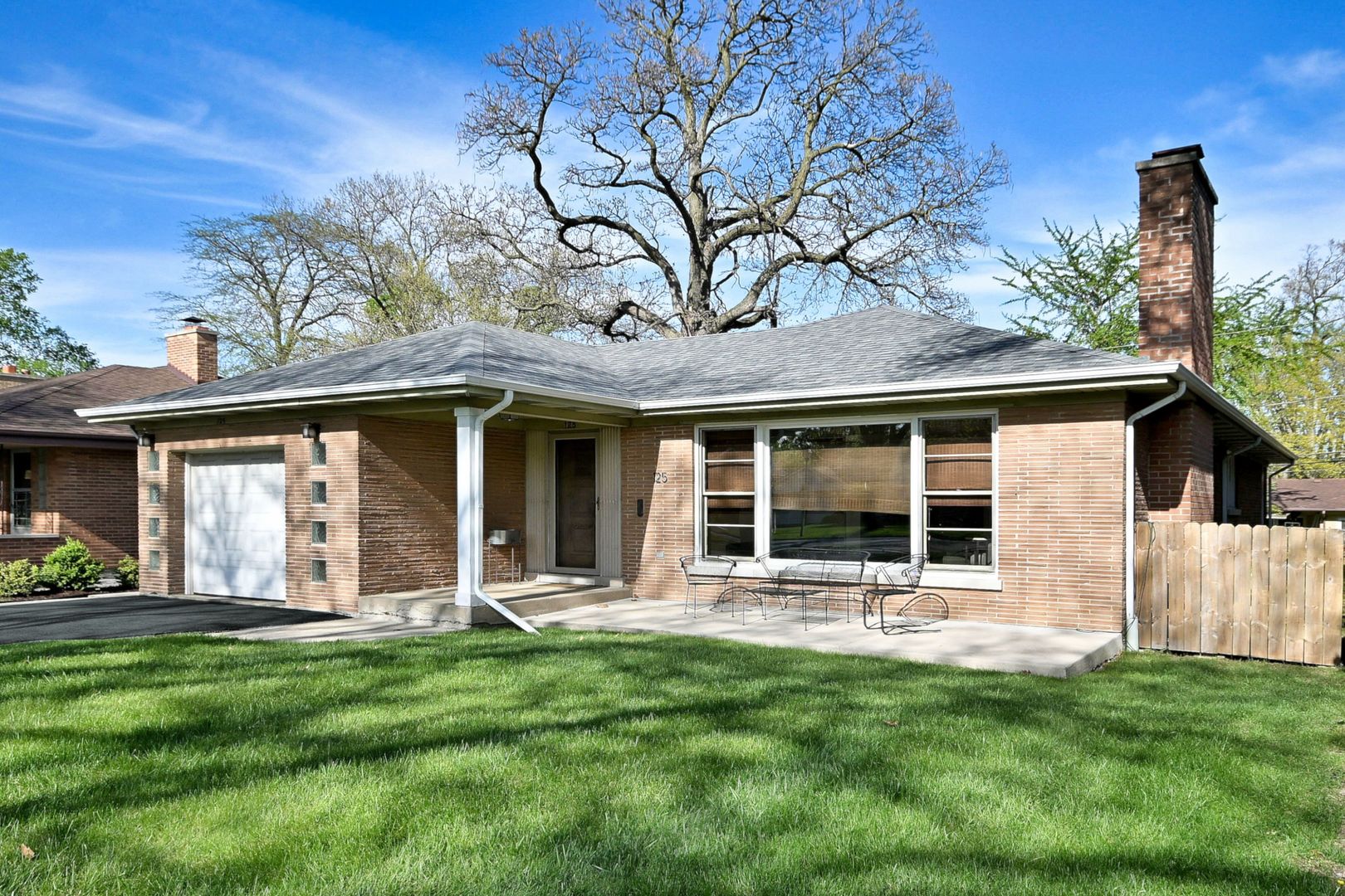 125 S Poplar Avenue