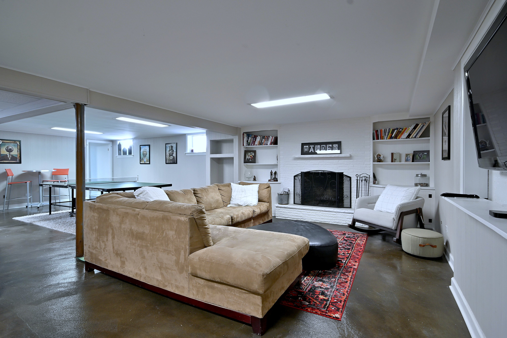 125 S Poplar Avenue
