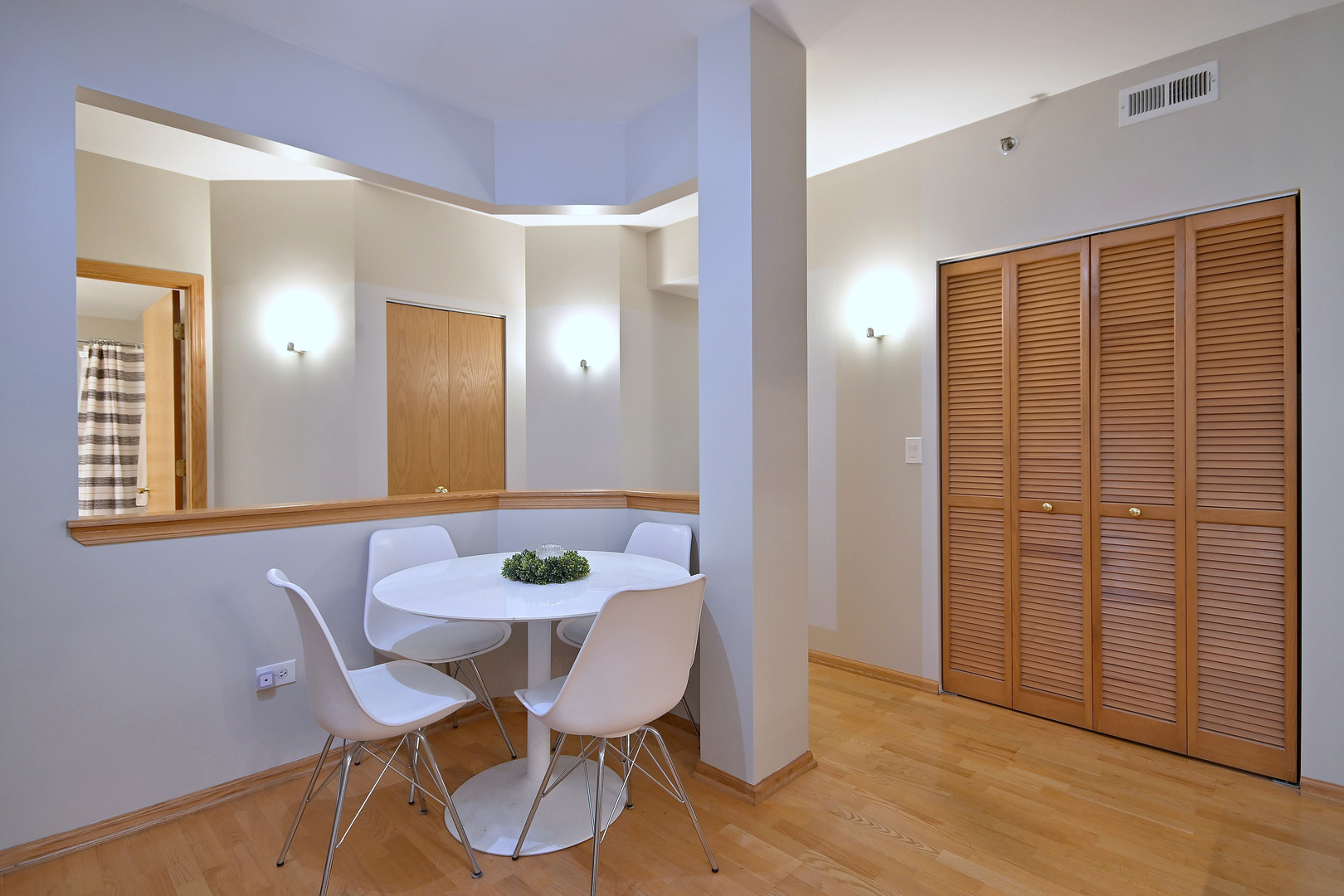 2260 S Grace Street Unit: 405