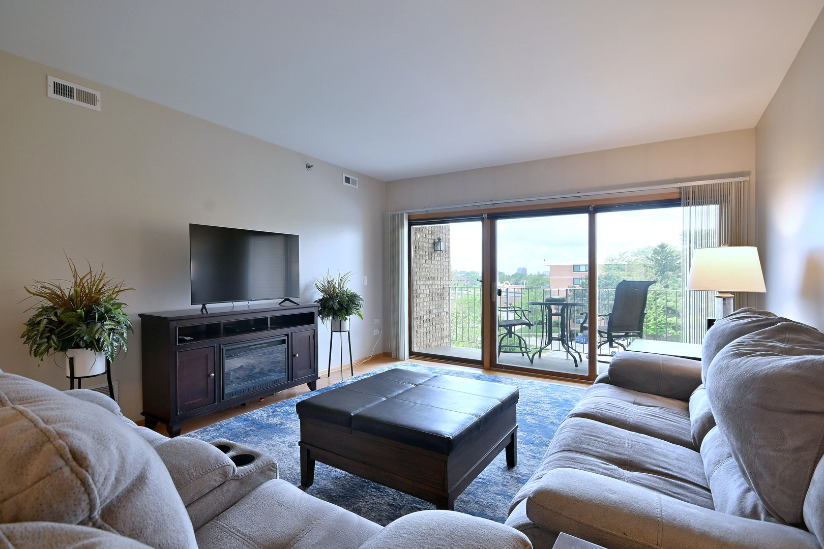 2260 S Grace Street Unit: 405