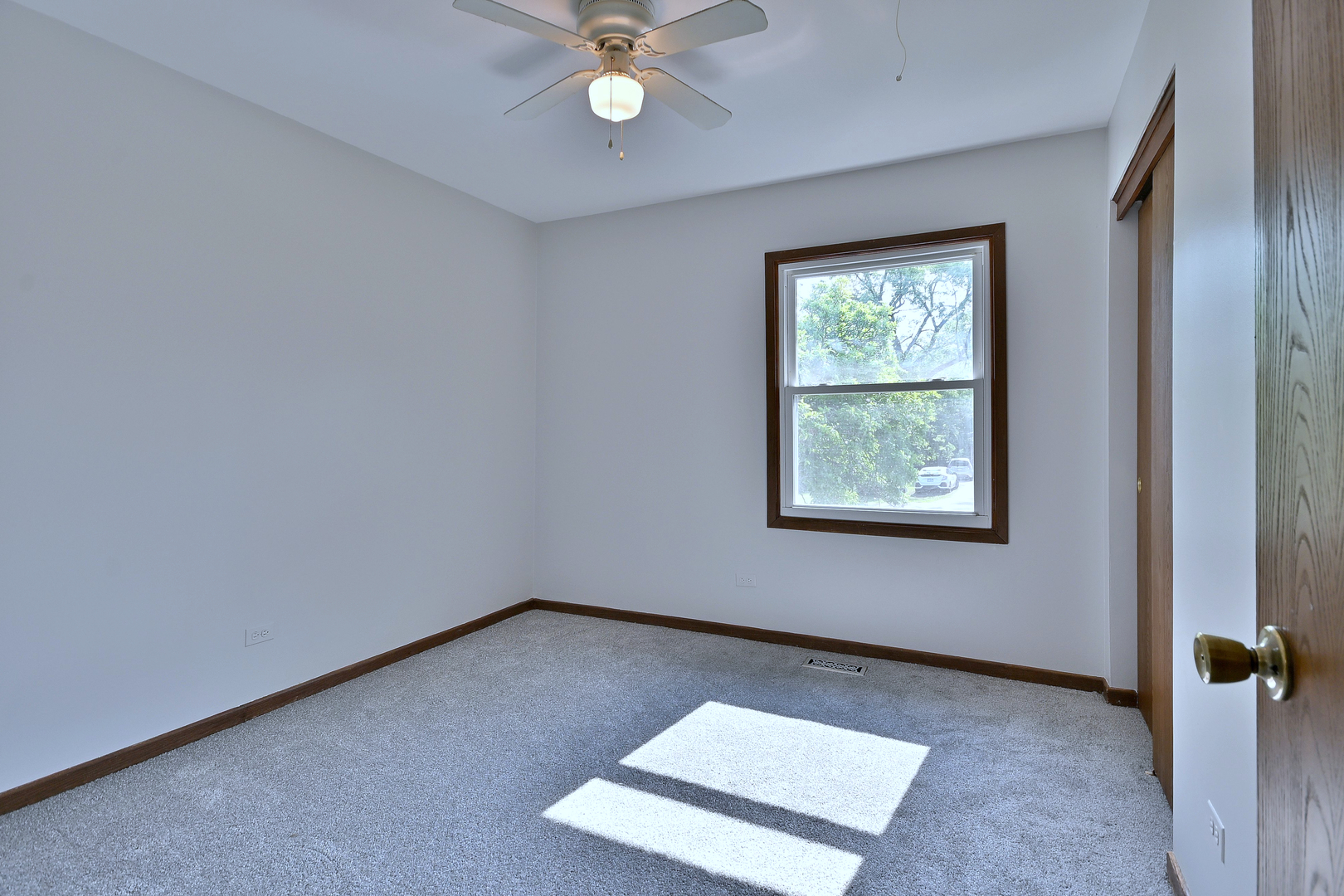 0s500 Cornell Avenue