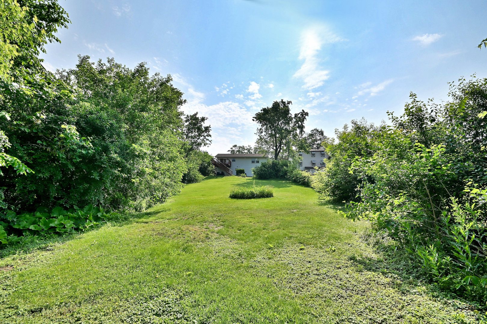 0s500 Cornell Avenue
