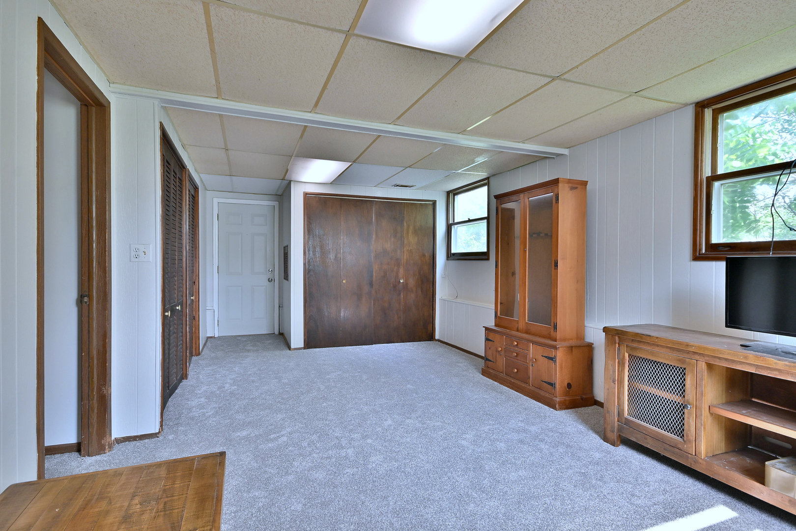 0s500 Cornell Avenue