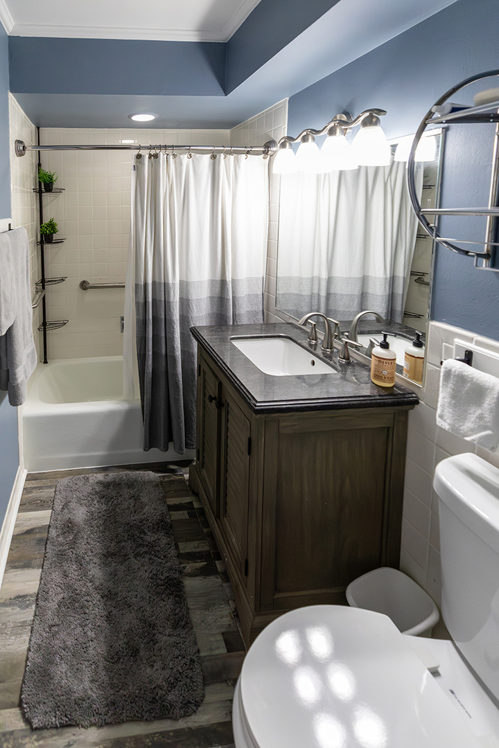 320 Circle Avenue Unit: 102