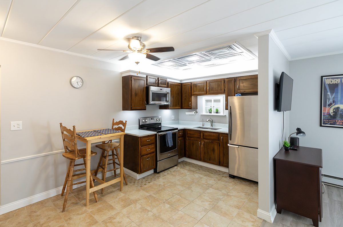 320 Circle Avenue Unit: 102