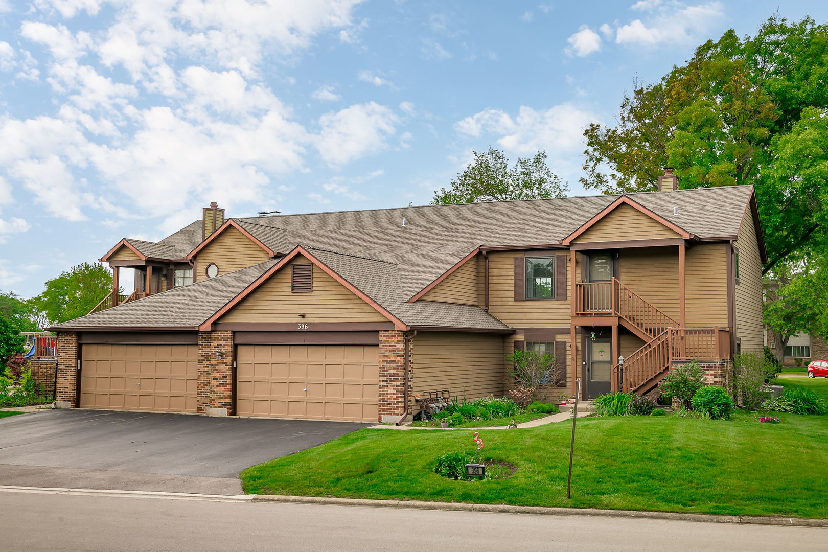 396 Sandhurst Circle Unit: 3