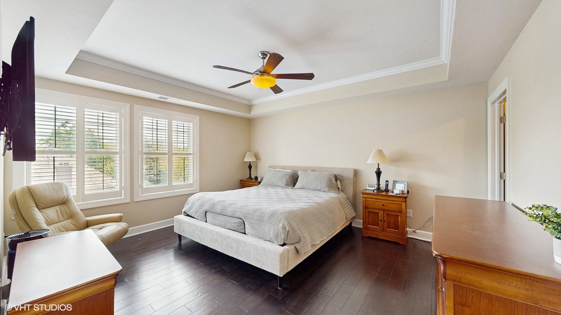 8 E Kennedy Lane Unit: 302